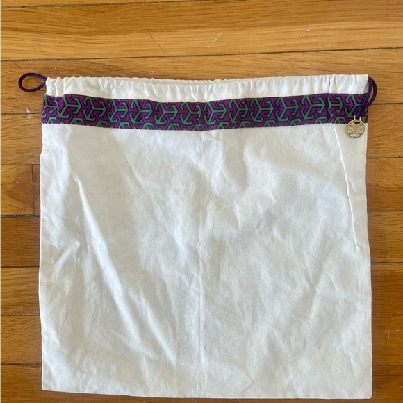 Tory Burch dust bag excellent condition 14x14 inches cream, for storage handbag - Picture 2 of 3